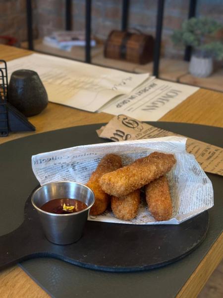 Griș în Panko - Servit cu Gem de Măceșe Făcut în Casă